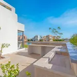 Light-Filled 4-Bedroom Villa in Tawila, El Gouna. Jacuzzi&Lagoon