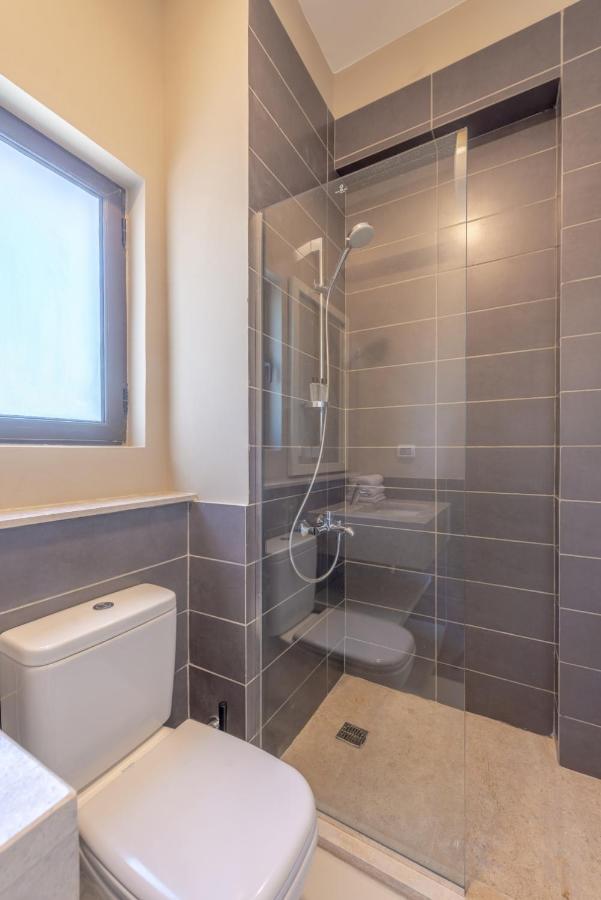 Villa Light-filled 4-bedroom In Tawila, El Gouna. Jacuzzi&lagoon