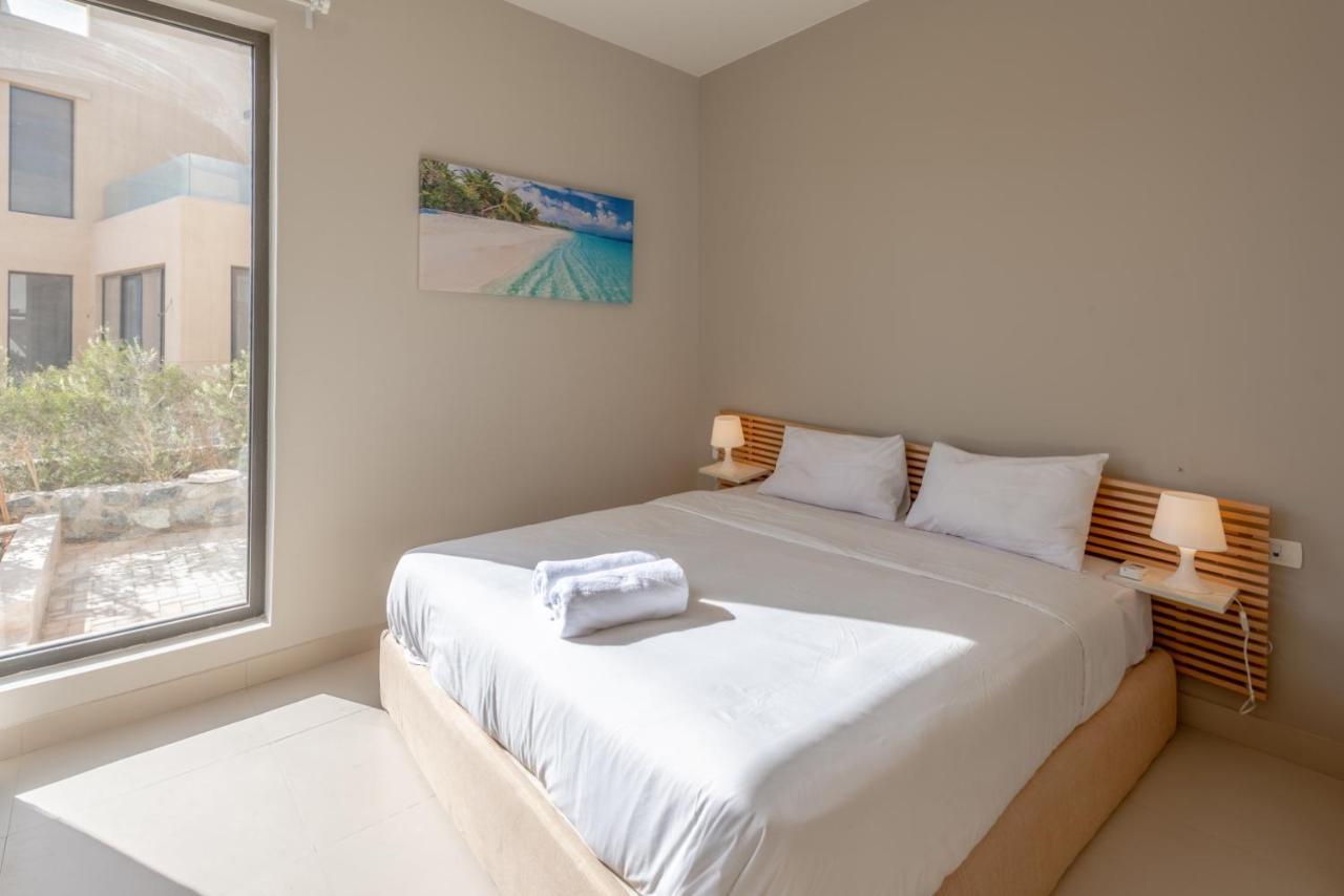 Light-filled 4-bedroom In Tawila, El Gouna. Jacuzzi&lagoon Villa *