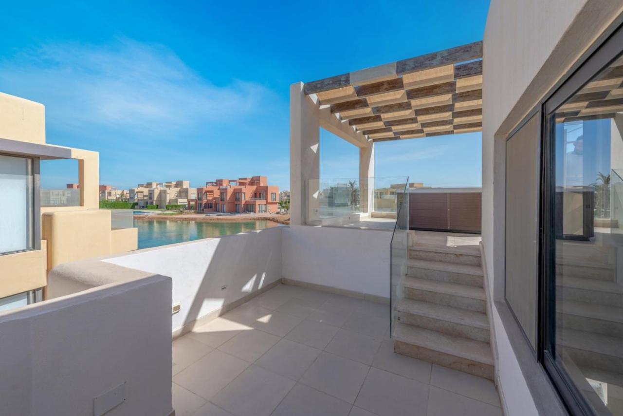 Villa Light-filled 4-bedroom In Tawila, El Gouna. Jacuzzi&lagoon